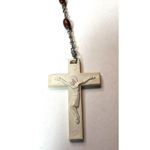 Vintage Catholic Rosary with Brown Oval Beads and White Plastic Virgin Mary vn - Picture 4 of 4